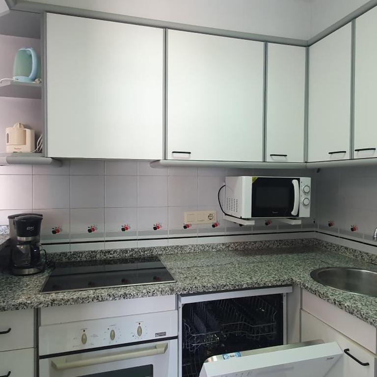 Blaumar B38 - Two-Bedroom Apartment - 14