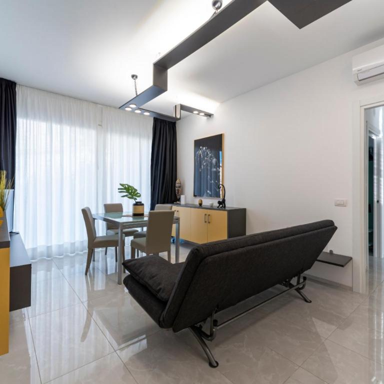 MINERVA LUXURY TOWN CENTER , POOL AND PARKING - Two-Bedroom Apartment - 10