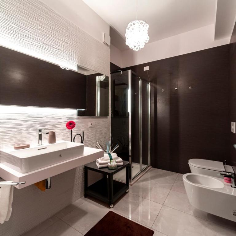 MINERVA LUXURY TOWN CENTER , POOL AND PARKING - Two-Bedroom Apartment - 15