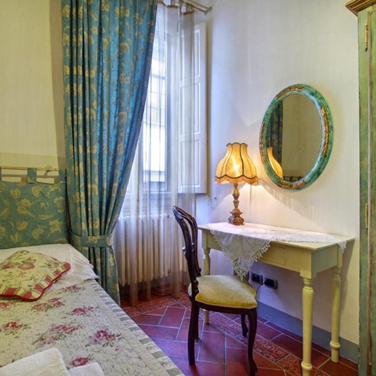 Pergola Apartment - Two-Bedroom Apartment with Balcony - 2