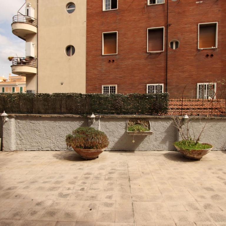 Angelo Emo Flat - Two-Bedroom Apartment - 1