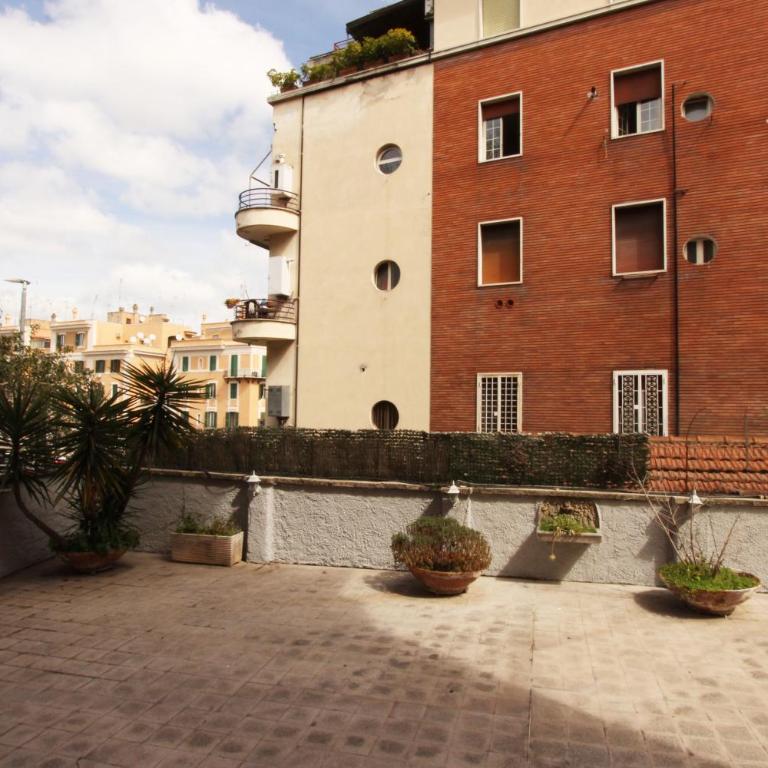 Angelo Emo Flat - Two-Bedroom Apartment - 18
