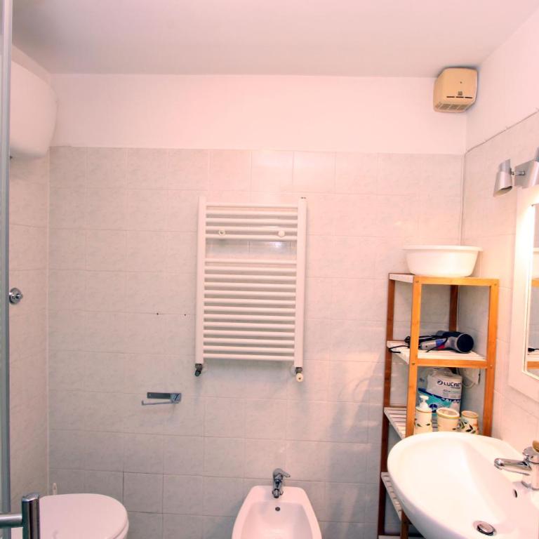 Angelo Emo Flat - Two-Bedroom Apartment - 29