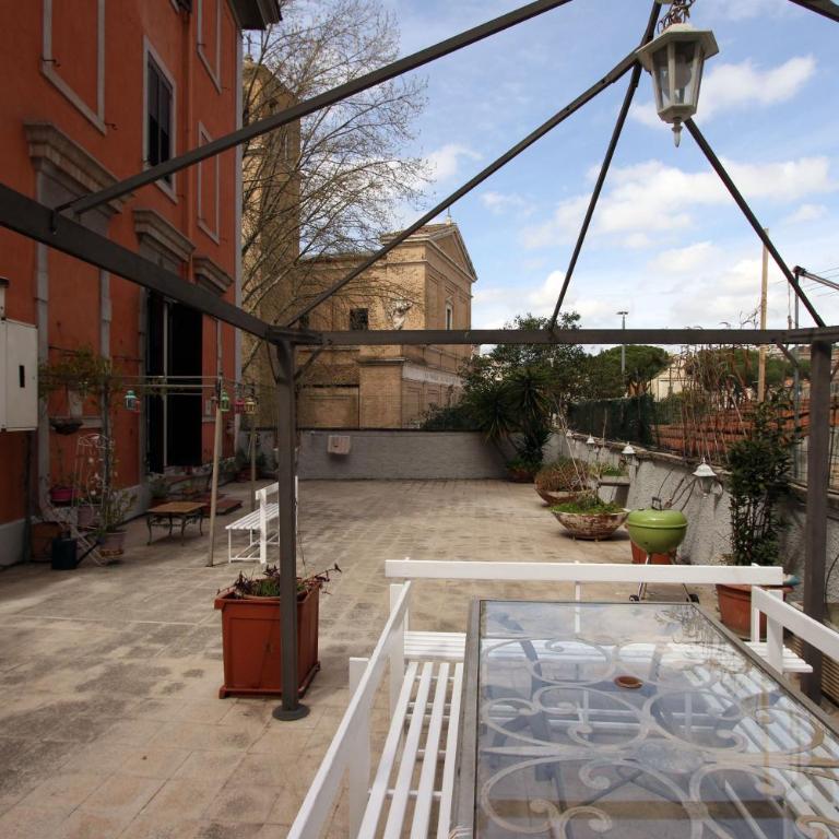 Angelo Emo Flat - Two-Bedroom Apartment - 30