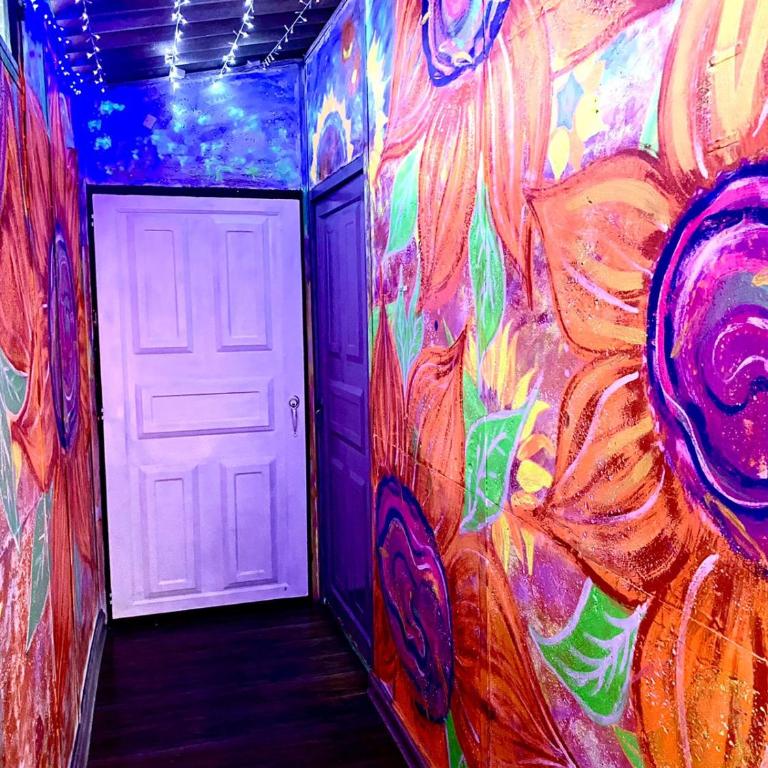 Hostal Liliana - Quadruple Room with Sea View - 11