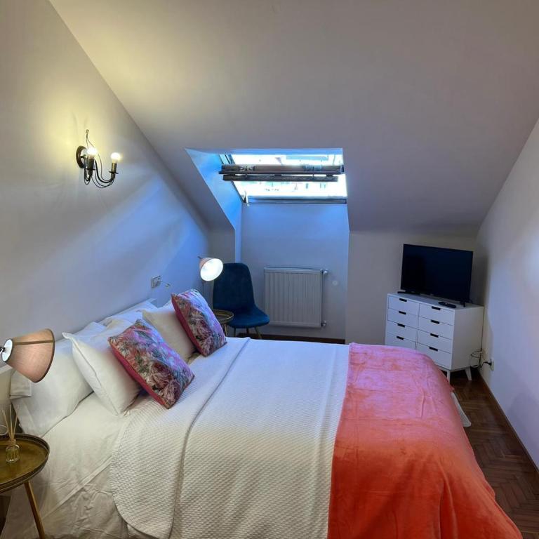 Apartamento Bautista Centro - Three-Bedroom Apartment - 15