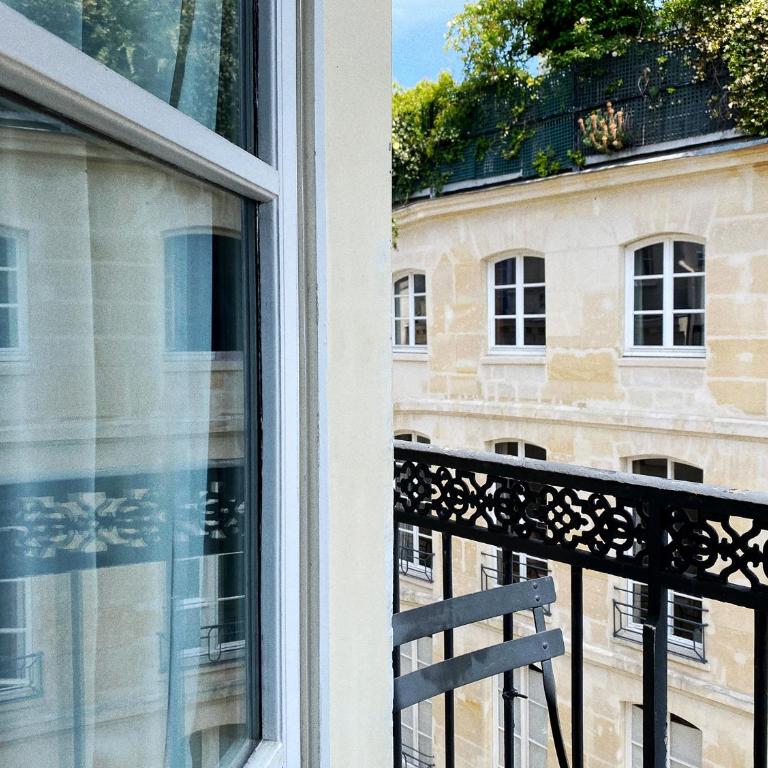Hôtel Bourg Tibourg - Paris Marais - Chambre Double - Climatisée - 5