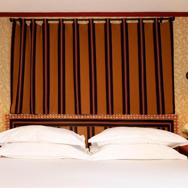 Hôtel Bourg Tibourg - Paris Marais - Chambre Deluxe - Climatisée - 1