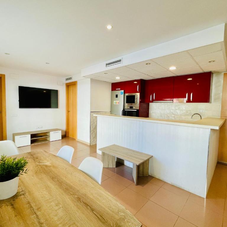 COSTA DAURADA APARTAMENTS - Royal 109 Luxe - Two-Bedroom Apartment - 3