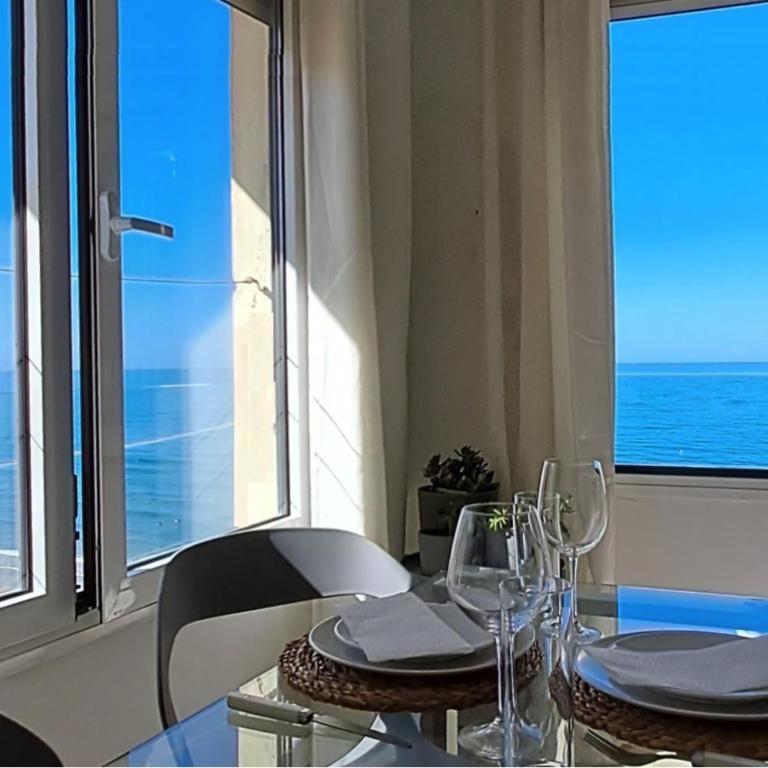 Romántica vista al paseo marítimo de Cádiz - Apartamento con vistas al mar - 2