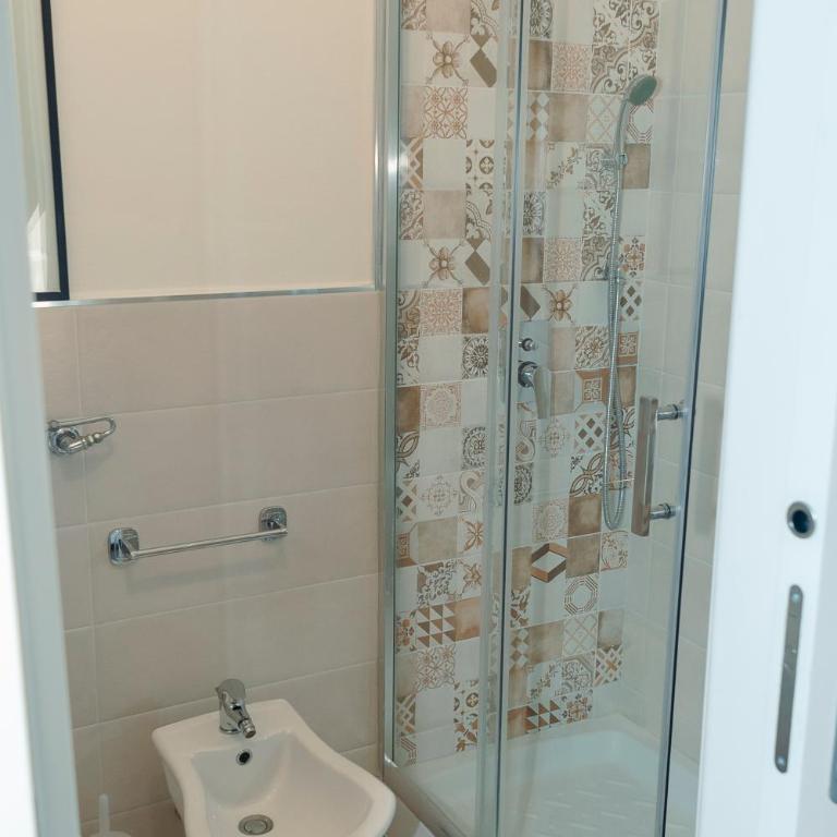 Rooms 19 - Rooms and Breakfast - Double Room with Balcony - 20