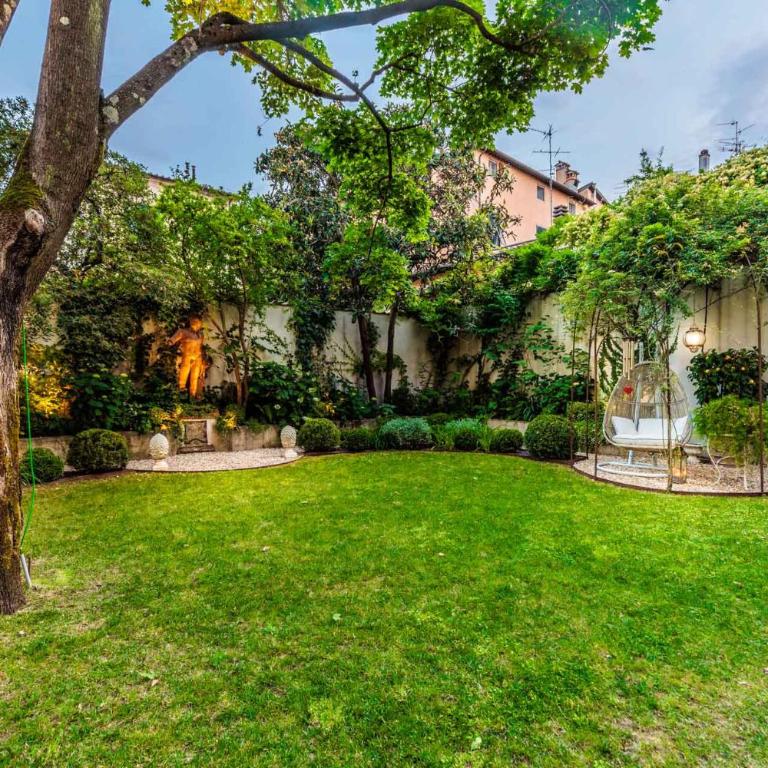LA CASINA Luxury Apartment inside the Walls of Lucca with Garden, airconditioning, Wifi - Appartamento con 2 Camere da Letto - 88
