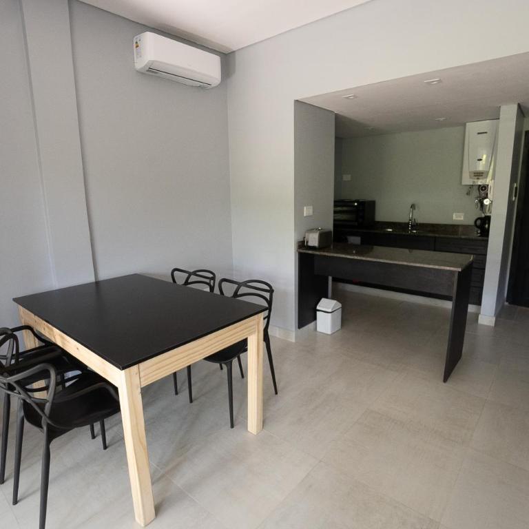 Departamento Zuviria 629 - Habitación Cuádruple Superior - 17
