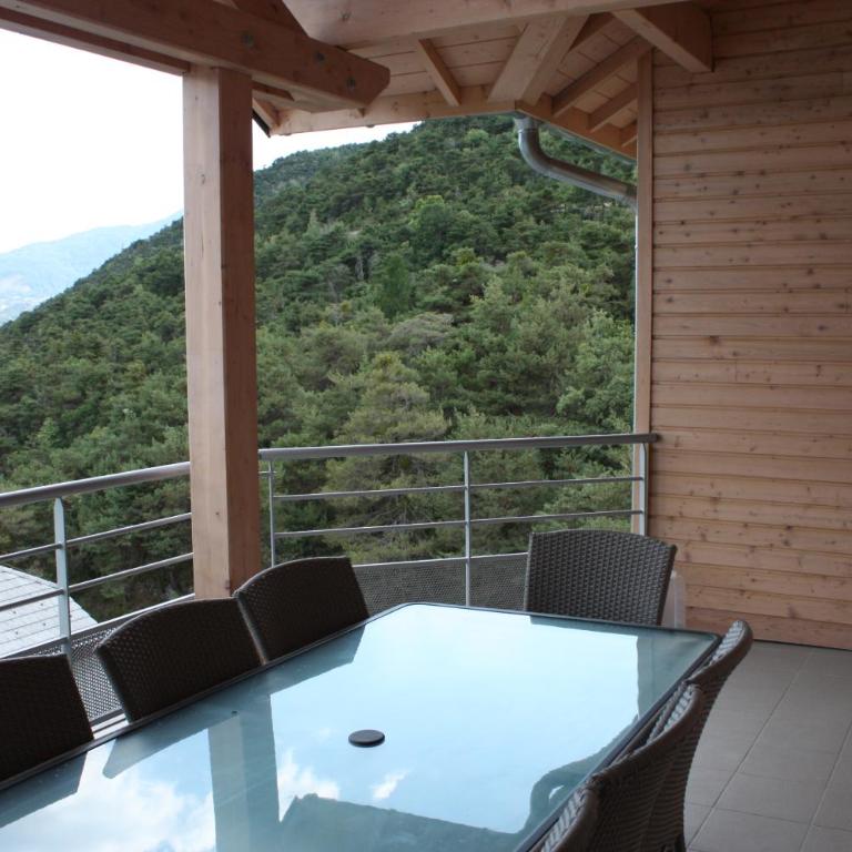 Vue imprenable sur Lac de Serre-Ponçon à Chorges : appt prestige 8 pers - Three-Bedroom Apartment - 5