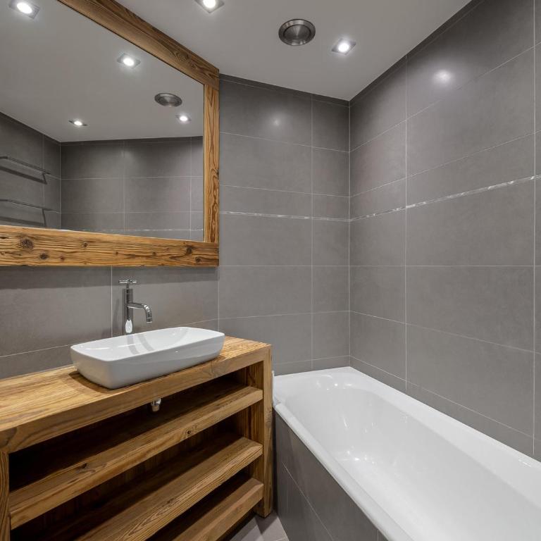 Appartement familial skis aux pieds avec Wifi à Courchevel - FR-1-563-94 - Apartamento (6 adultos) - 5