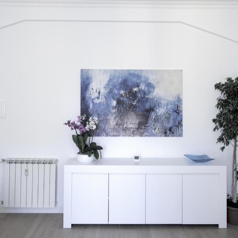 Romano Apartments -Filip & Maril - Cozy apartments near the METRO - One-Bedroom Apartment - 3