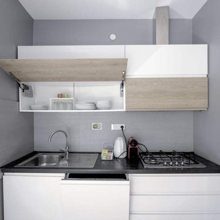 Romano Apartments -Filip & Maril - Cozy apartments near the METRO - One-Bedroom Apartment - 6