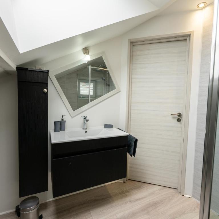 Gîte l'Améthyste 3 appartements - Appartement avec Vue sur la Montagne - 25