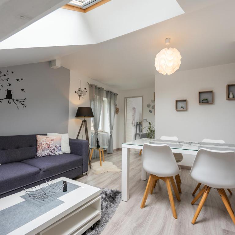 Gîte l'Améthyste 3 appartements - Appartement avec Vue sur la Montagne - 26