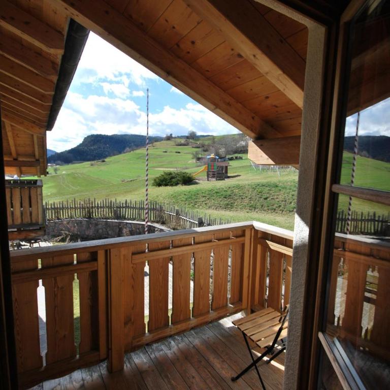Agriturismo Maso Corradini - Camera Matrimoniale con Balcone (2 Adulti + 1 Bambino) - 5