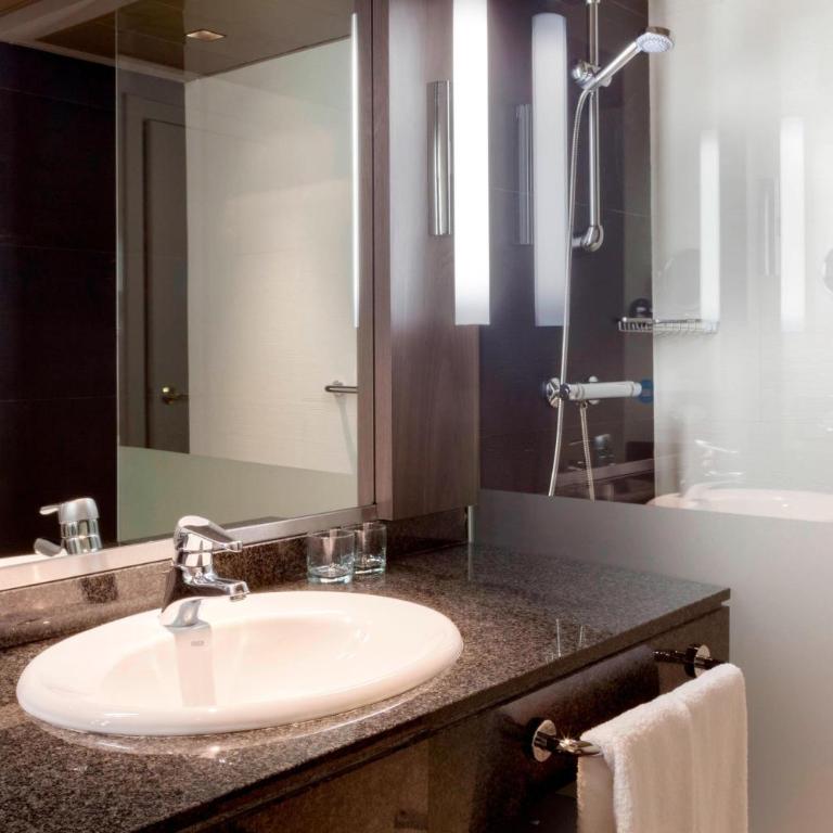 Madrid Marriott Auditorium Hotel & Conference Center - Habitación Executive con cama extragrande, acceso al salón y aparcamiento incluido - 6