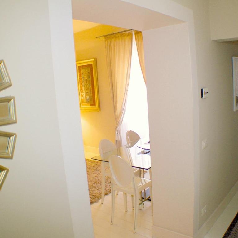 White Florence Suite - One-Bedroom Apartment - 16