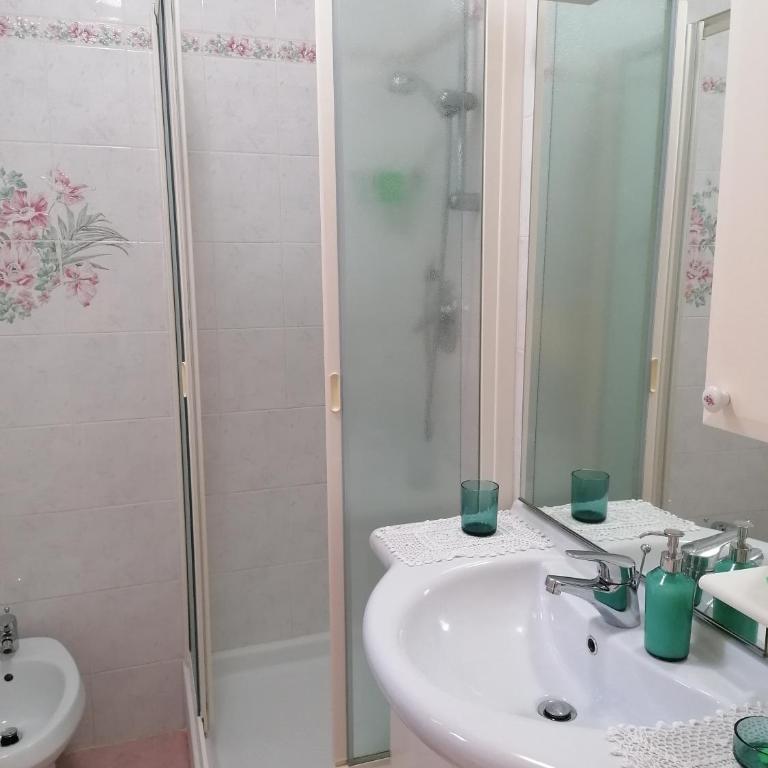 Apartment Trieste Casa Vacanze NATASCIA - Appartamento Familiare con 2 Camere da Letto e Vista - 20