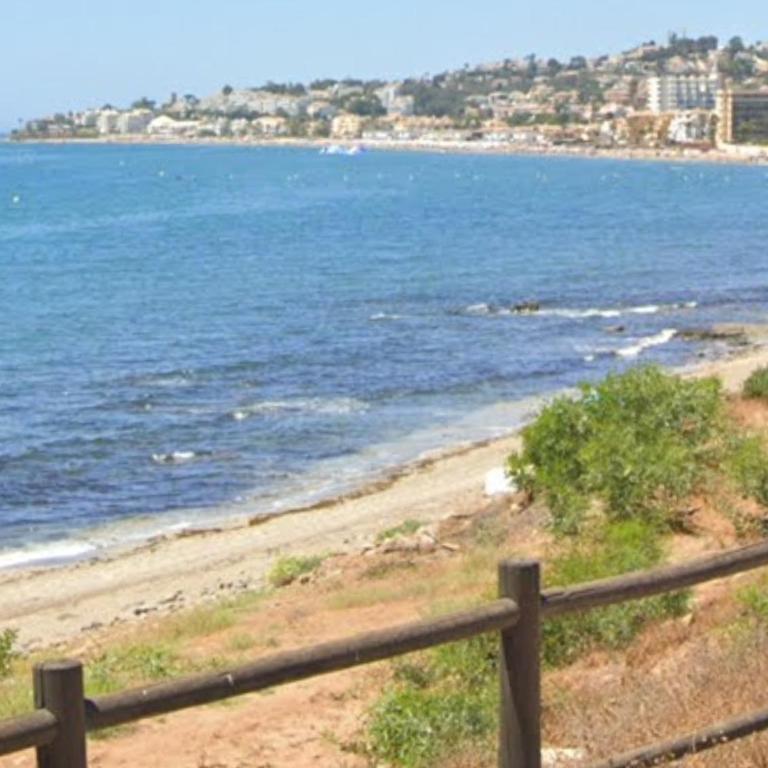 FRENTE A LA PLAYA. VISTAS AL MAR. LA CALA DE MIJAS - Apartamento de 1 dormitorio - 2