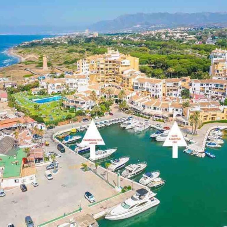Cabopino Beach & Marina Apartment - One-Bedroom Apartment - 1