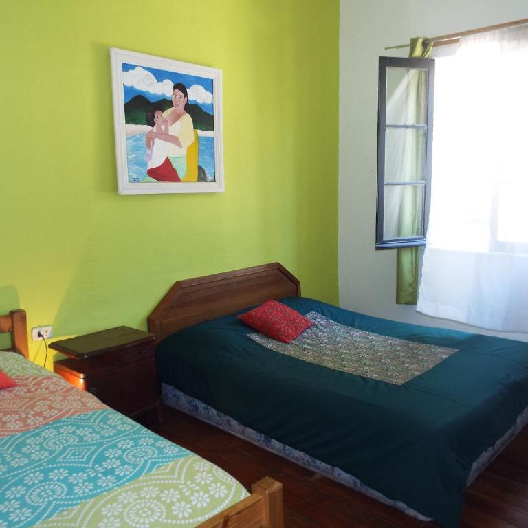 Hostal Casa Verde Limón - Double Room with Shared Bathroom - 4