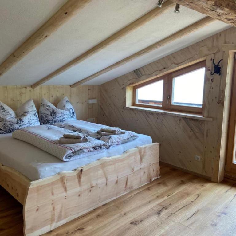 Chalet in Zillertal near Hochzillertal Ski Area - Apartment - 4