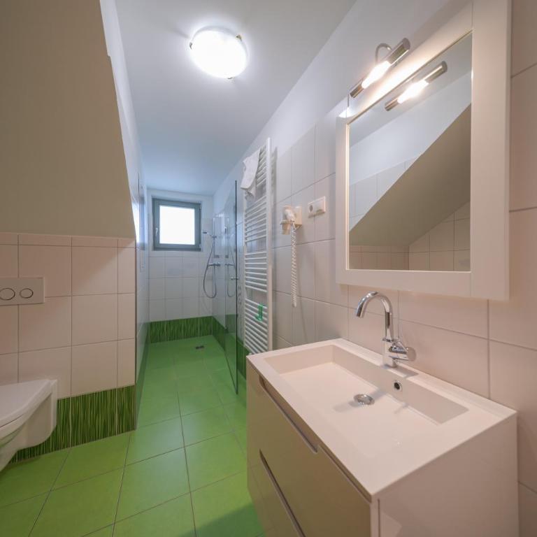 Appartement-Edelweiss - Apartment mit 1 Schlafzimmer und Balkon - 3