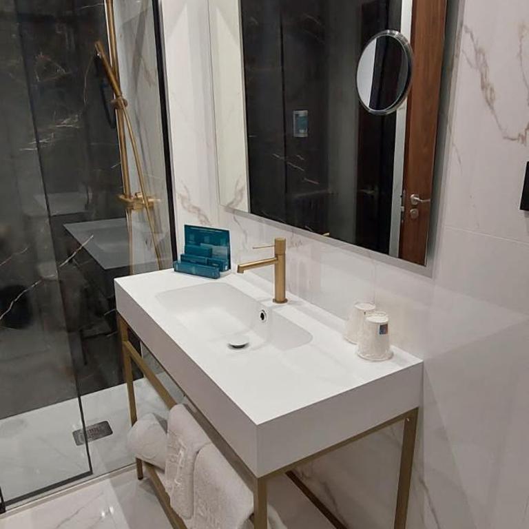 Silken Luis de León - Habitación Doble Deluxe - 1 o 2 camas - 5