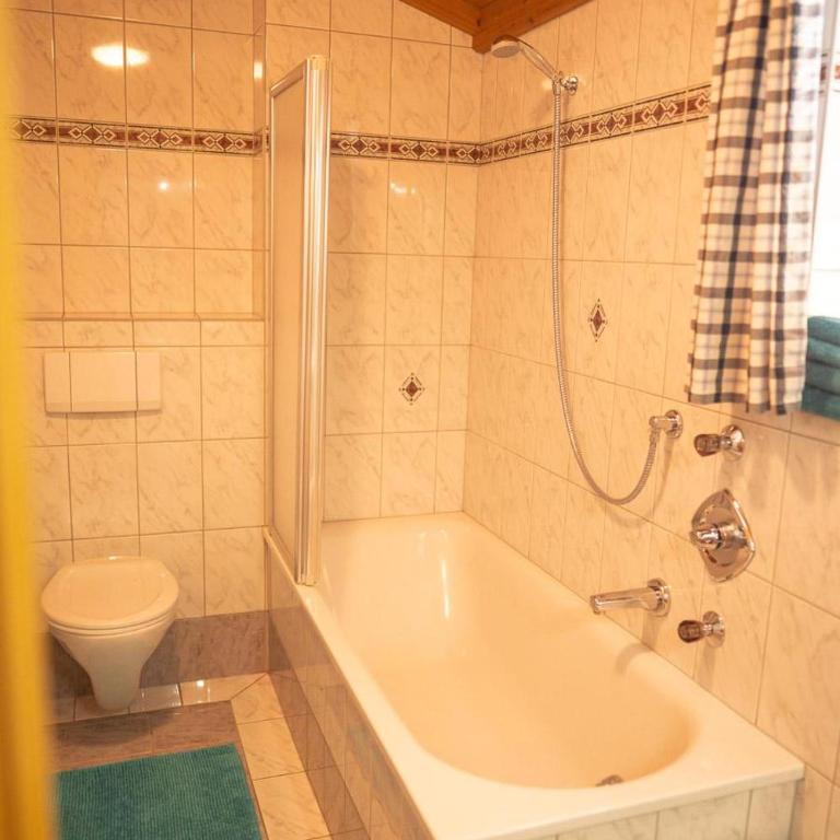 Aparthaus Winkler - Apartment mit Aussicht und Balkon - 12