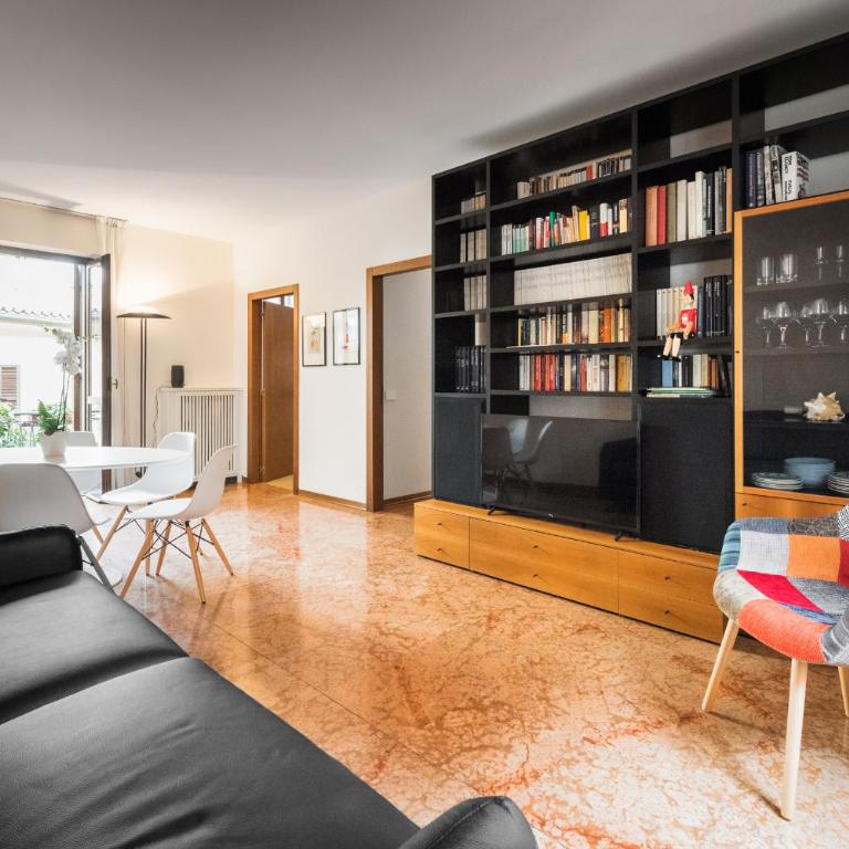 Flats4rent Luca - Appartamento con 2 Camere da Letto - 1