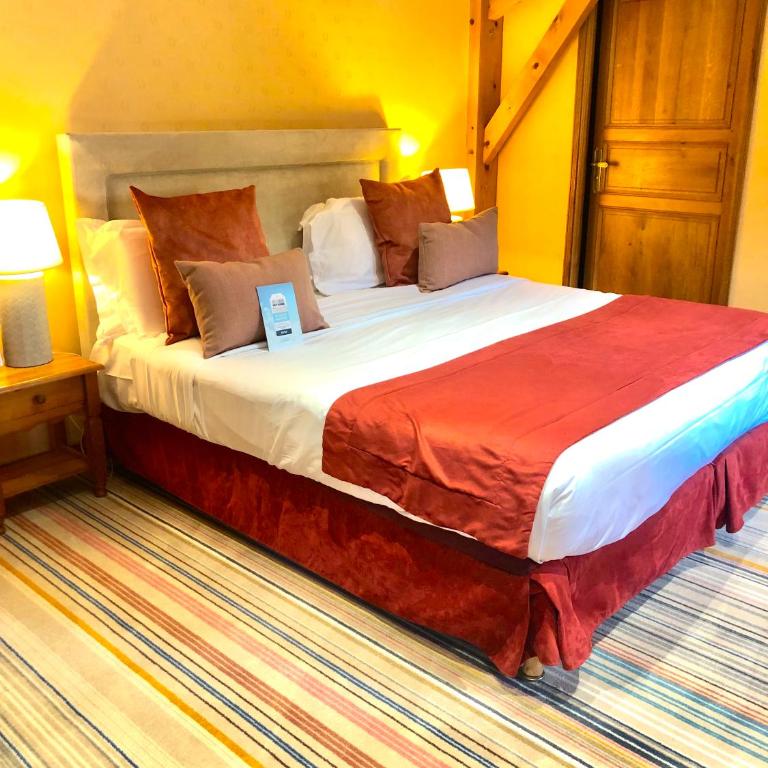 Kyriad Saumur Hyper Centre Hôtel, Appartements, Séminaires et SPA soins Sothys Paris - Grande Chambre Familiale (5 Adultes) - 4