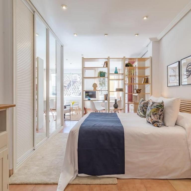 Luminoso y tranquilo cerca de Gran Vía - One-Bedroom Apartment - 14