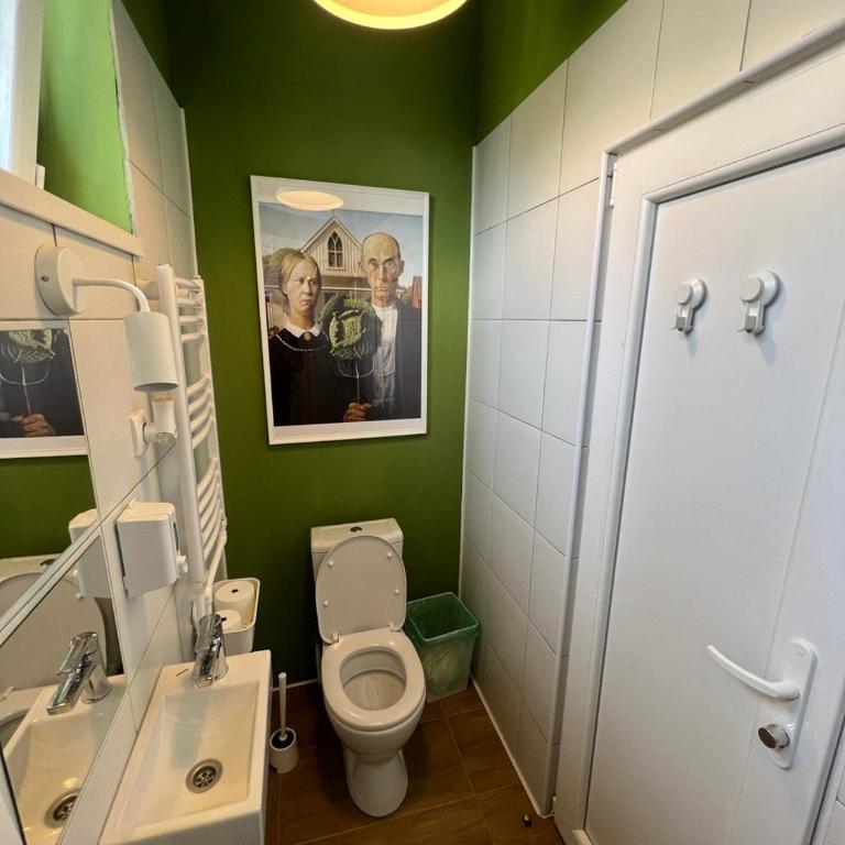 Cabbage Hostel - Krevet na Sprat u Muškoj Spavaonici - 6