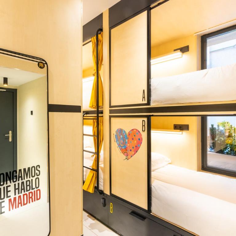 Petit Hostel Palacio Real - Cama en habitación compartida mixta de 12 camas - 7