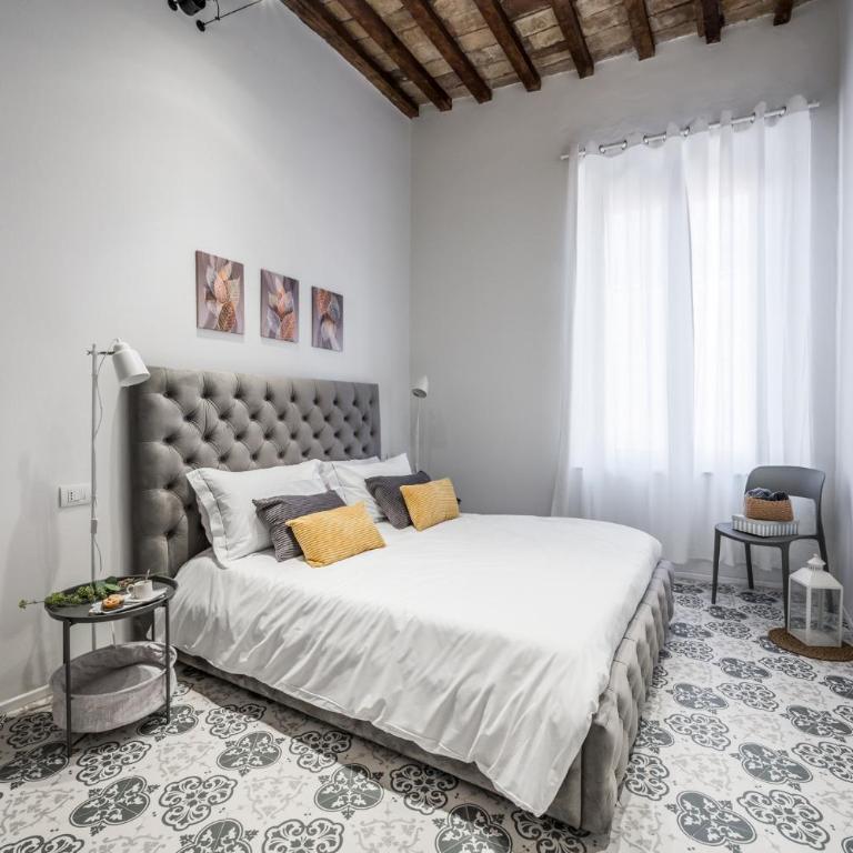 Emilia Suite Palace - Appartamento con 1 Camera da Letto - 1