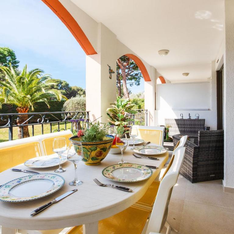 L'ANGE GARDIEN AP4269 by Riviera Holiday Homes - Appartement - Vue sur Jardin - 12