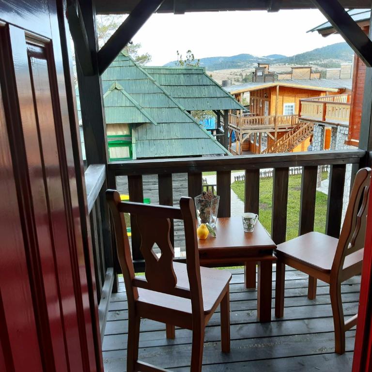 El Paso City, Zlatibor - Unique Wooden Cottages, Treehouse, Wild West Rooms, accommodation 1-6 people - Kuća sa 2 Spavaće Sobe - 6