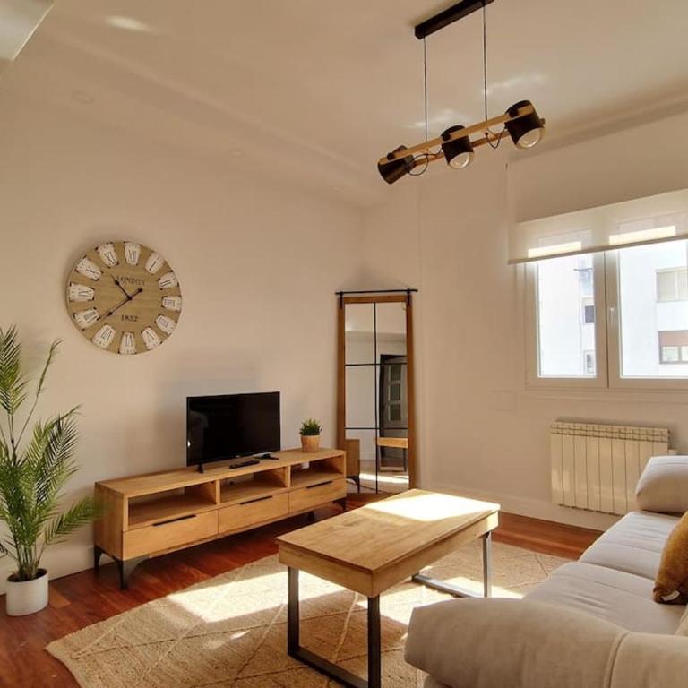Cozy apartment in the City Center by ALOHA Bilbao - Two-Bedroom Apartment - 1