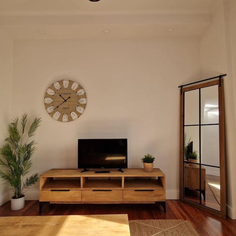 Cozy apartment in the City Center by ALOHA Bilbao - Two-Bedroom Apartment - 7