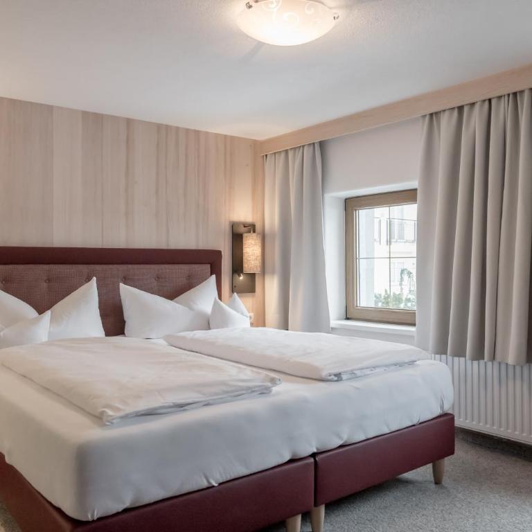 Landhaus Sepp Santer - Apartment mit 2 Schlafzimmern und Balkon - 8