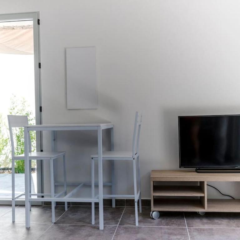 Studio en pierre U Pinu, 2 personnes, Muratello, 6 Kms de Porto Vecchio - Studio - 12