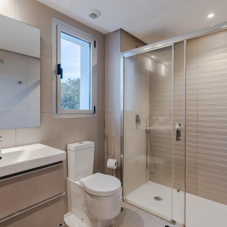 Penthouse - Royal Banus - Three-Bedroom Apartment - 21