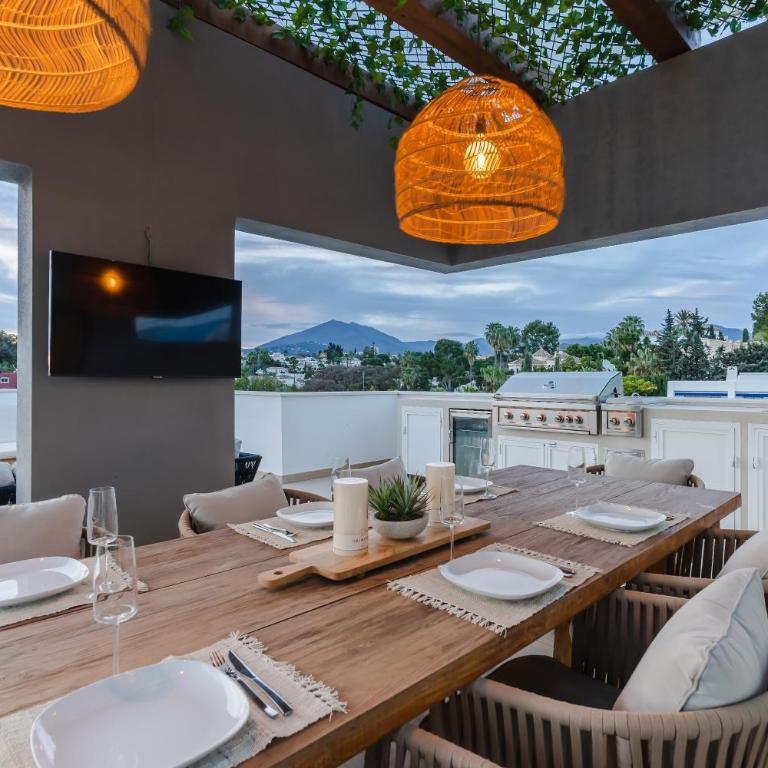 Penthouse - Royal Banus - Three-Bedroom Apartment - 11