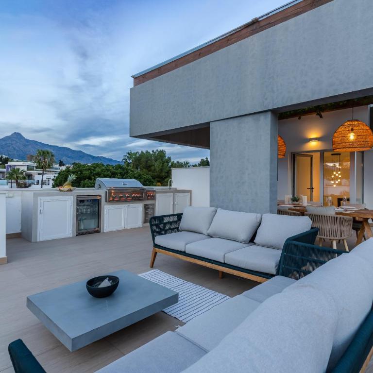 Penthouse - Royal Banus - Three-Bedroom Apartment - 5
