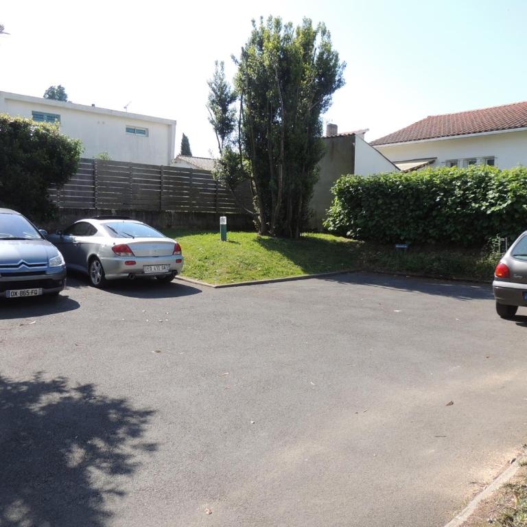Royan: T2 proche plage avec parking privé - FR-1-71-63 - Apartamento (4 adultos) - 4
